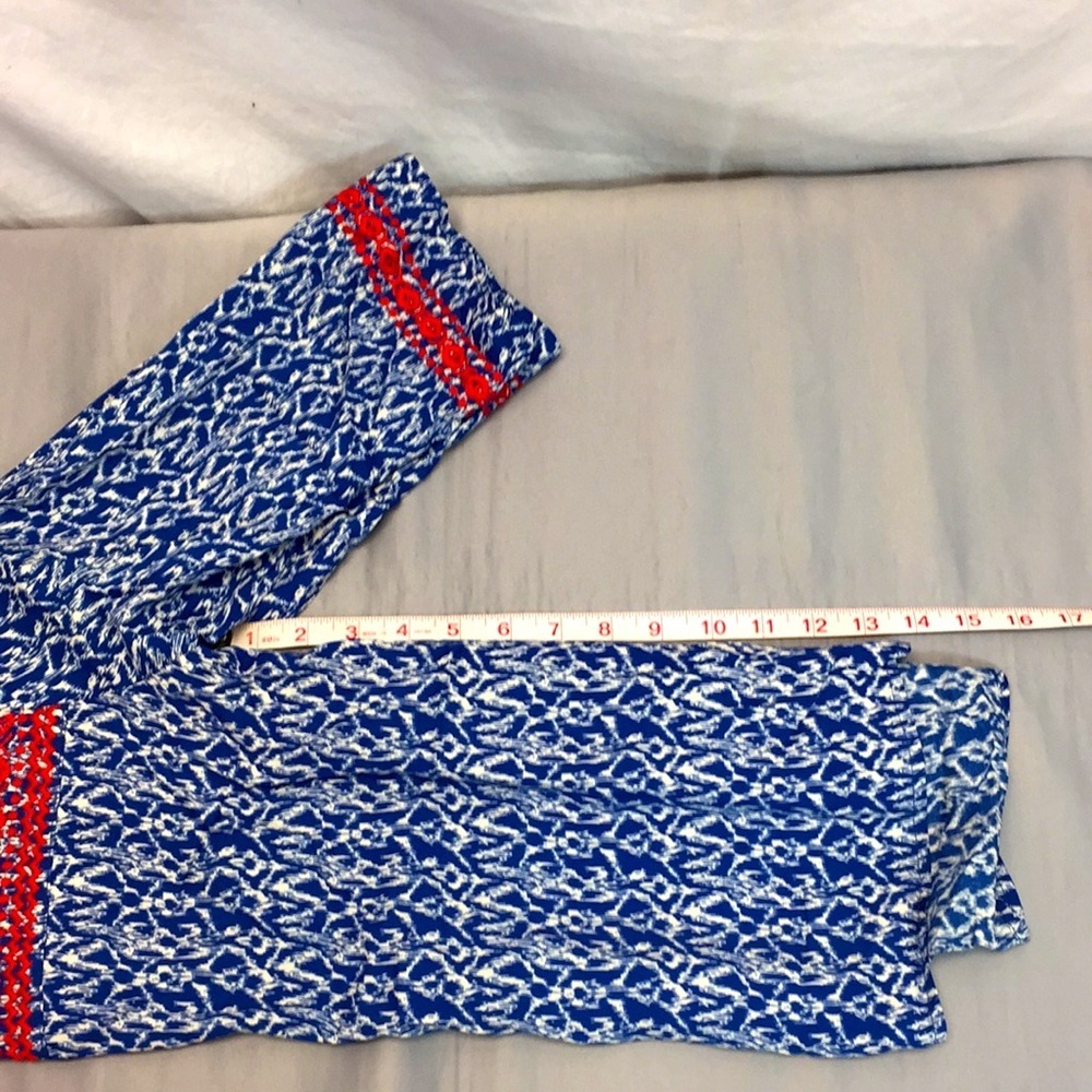 NWT! THML Embroidered Top - Picture 6 of 8